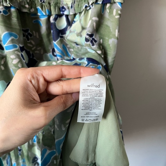 Aritzia Wilfred Tempest Green Floral Smocked Dress - Medium - Picture 5 of 11